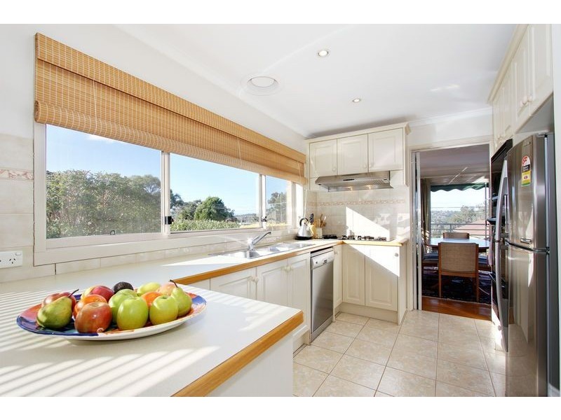 17 Neuparth Road, Croydon North VIC 3136