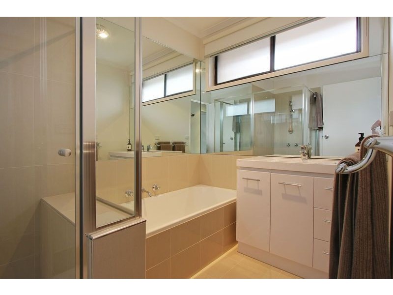 1/15 Norman Road, Croydon VIC 3136