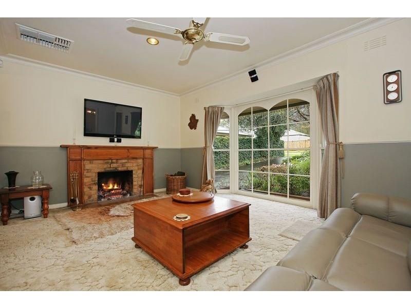 4 Montgomery Court, Kilsyth VIC 3137