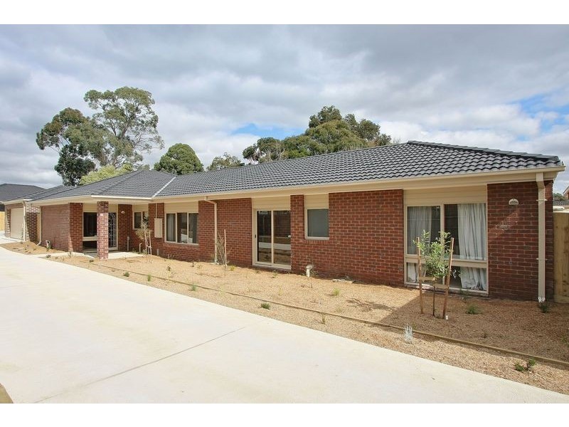 2/64 Geoffrey Drive, Kilsyth VIC 3137