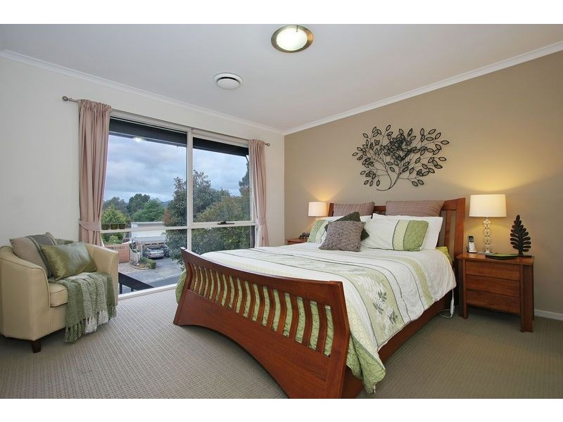 3 Naroo Road, Mooroolbark VIC 3138