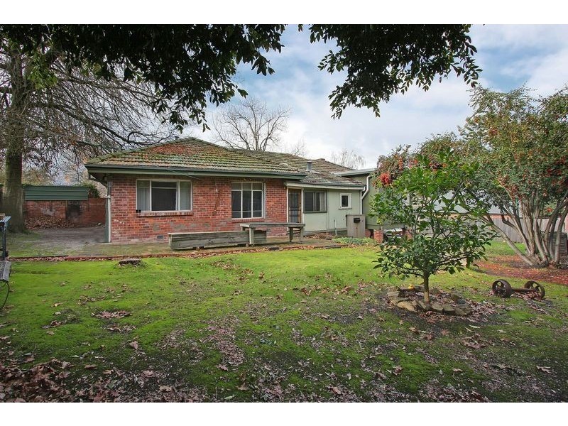 3 Alto Ave, Croydon VIC 3136