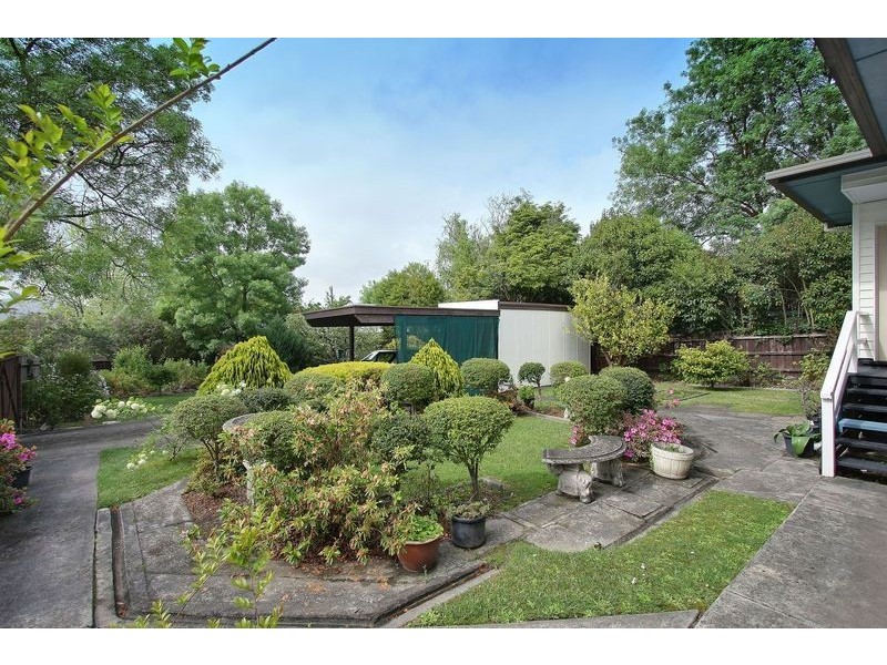 28 Starcross Avenue, Croydon VIC 3136