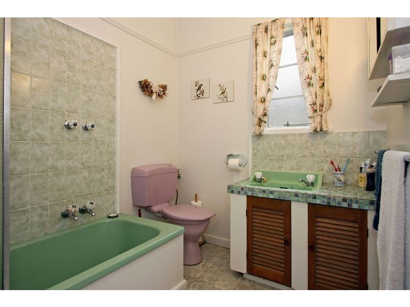 28 Starcross Avenue, Croydon VIC 3136