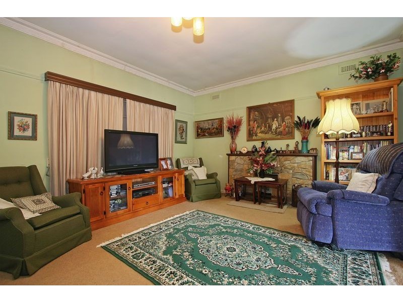 28 Starcross Avenue, Croydon VIC 3136