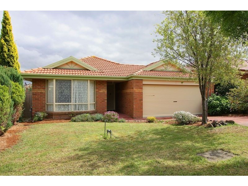 2 Wickham Court, Chirnside Park VIC 3116