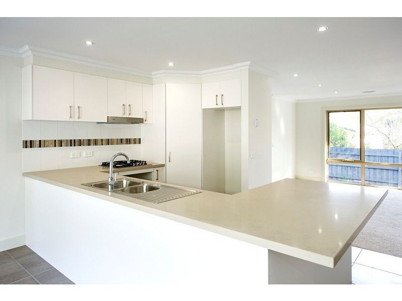 2/4 Haig Street, Croydon VIC 3136