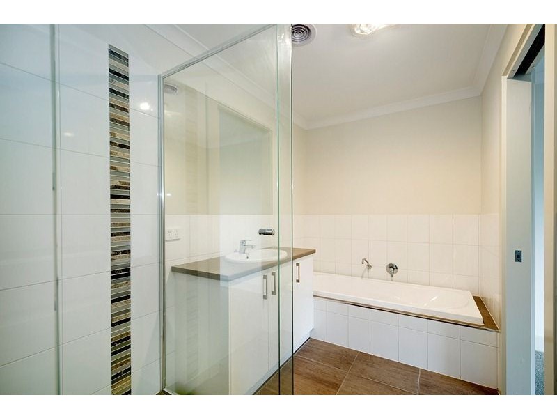 2/4 Haig Street, Croydon VIC 3136