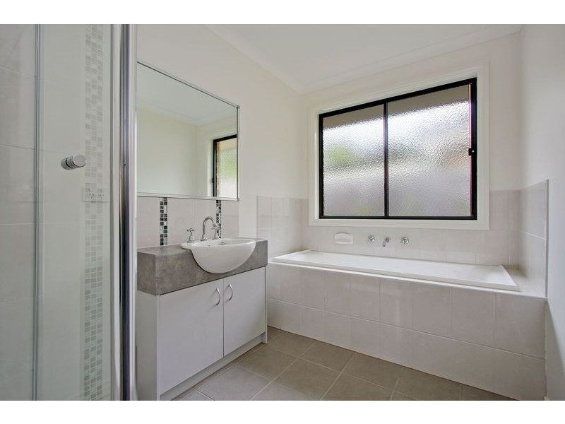 2/9 Nola Court, Croydon VIC 3136