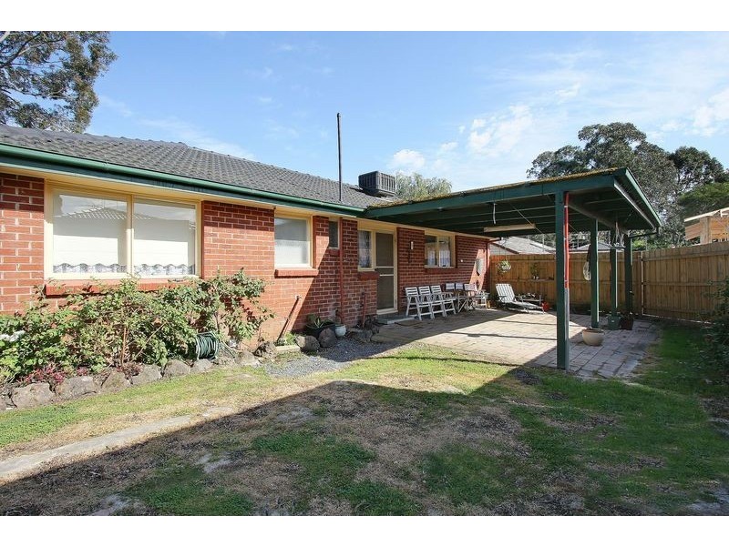 38 Zina Grove, Mooroolbark VIC 3138