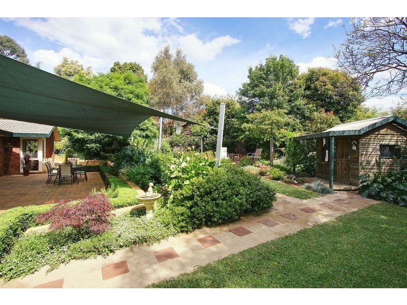 18 Drummer Hill Lane, Mooroolbark VIC 3138