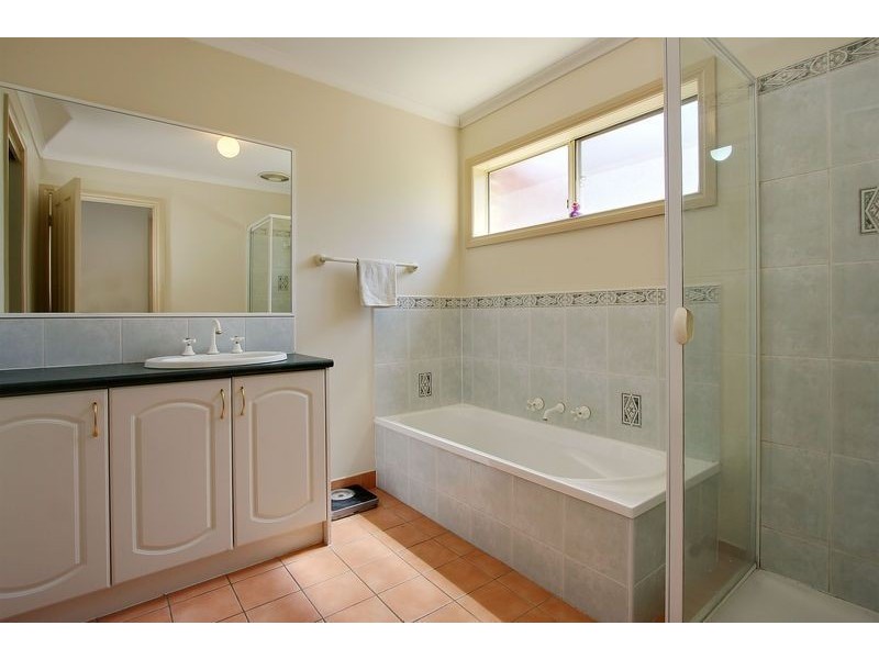 12/50 Lusher Road, Croydon VIC 3136