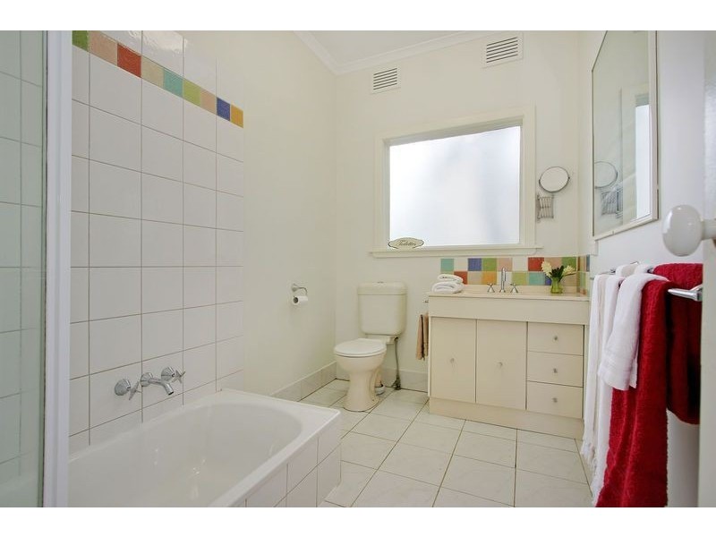 241 Dorset Road, Croydon VIC 3136