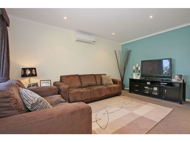 23A Corrong Cres, Mooroolbark VIC 3138