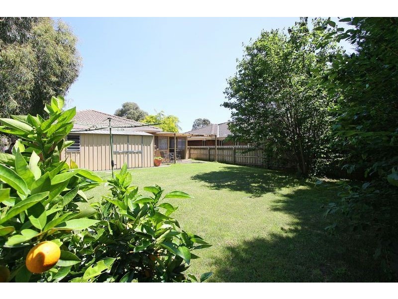 36 Manifold Court, Croydon South VIC 3136