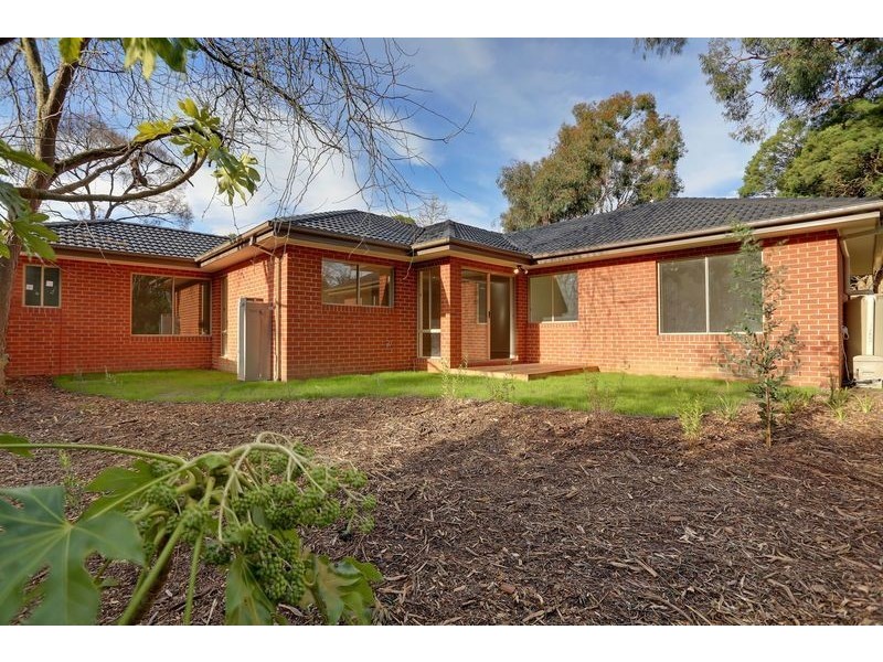 2/25 Leonard Street, Ringwood VIC 3134