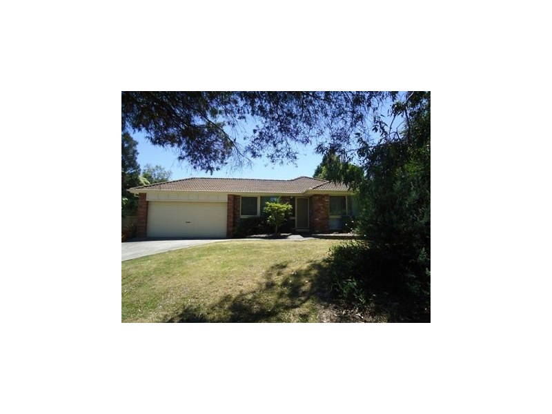 37 Lemongrove Cres, Croydon Hills VIC 3136