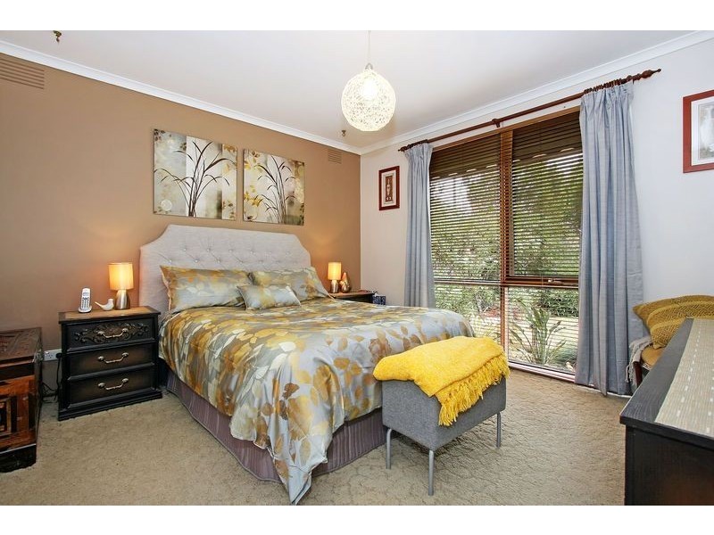 15 Grant Drive, Bayswater North VIC 3153