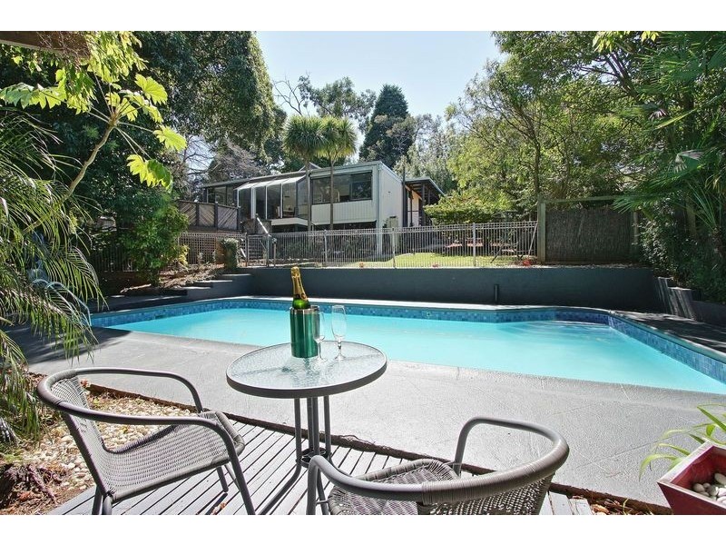 6 Maple Court, Ringwood East VIC 3135