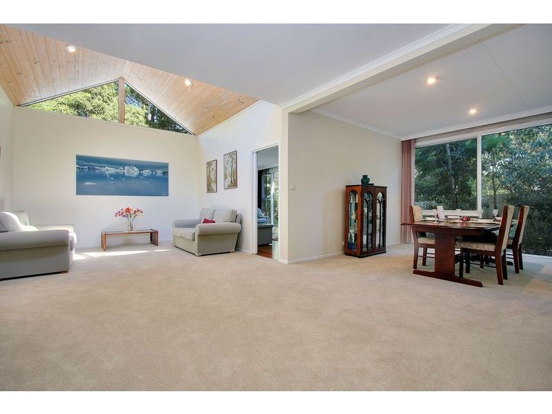 6 Maple Court, Ringwood East VIC 3135