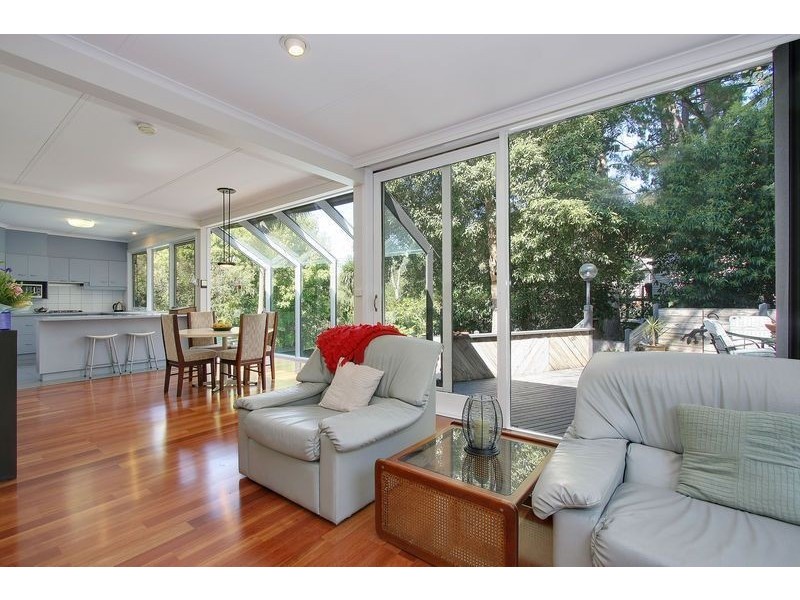 6 Maple Court, Ringwood East VIC 3135