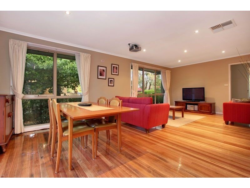 8 Pioneer Court, Rowville VIC 3178