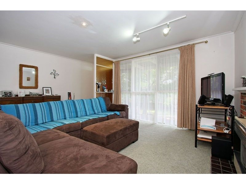 13 Binbrook Drive, Croydon VIC 3136