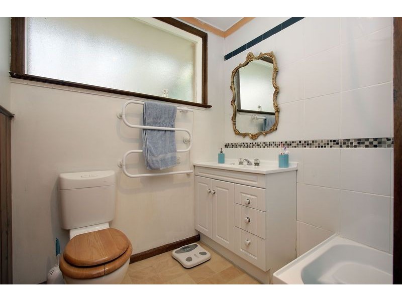 13 Binbrook Drive, Croydon VIC 3136