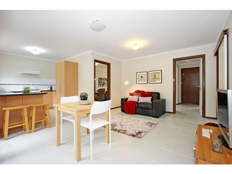 11 Mountain Heath Walk, Croydon South VIC 3136