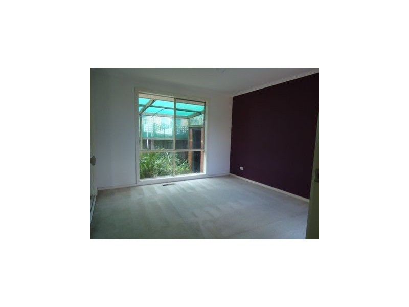 2/79 Exeter Road, Croydon North VIC 3136