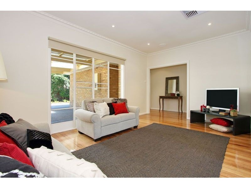 1/115 Hull Road, Croydon VIC 3136