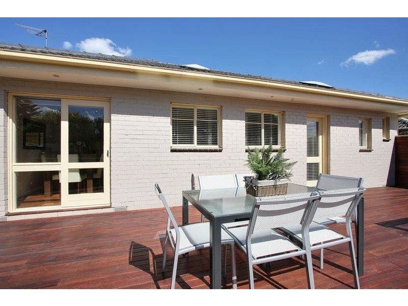 1/115 Hull Road, Croydon VIC 3136