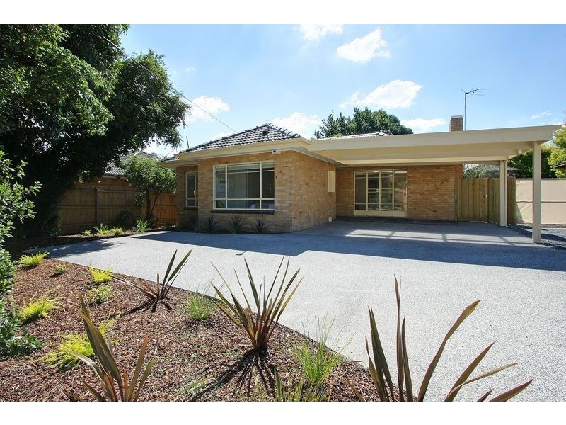 1/115 Hull Road, Croydon VIC 3136