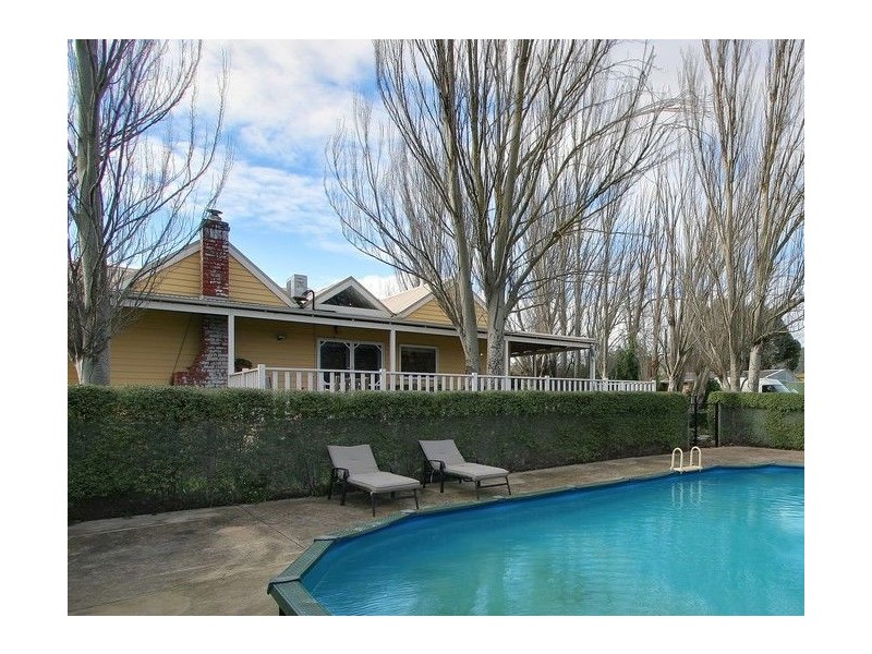 1948 Melba Highway, Dixons Creek VIC 3775