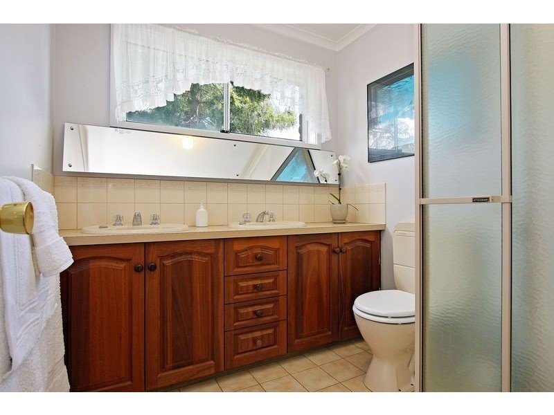 15 Jillian Street, Mooroolbark VIC 3138
