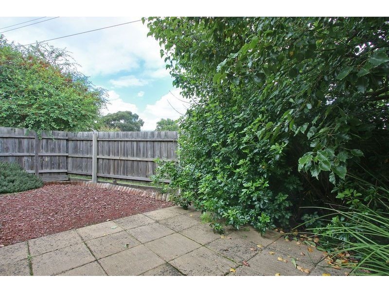 16/18-20 Louisa Street, Croydon VIC 3136