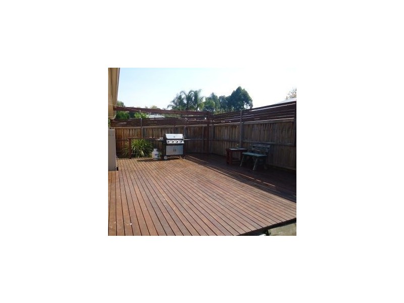 4 Lorna Court, Mooroolbark VIC 3138