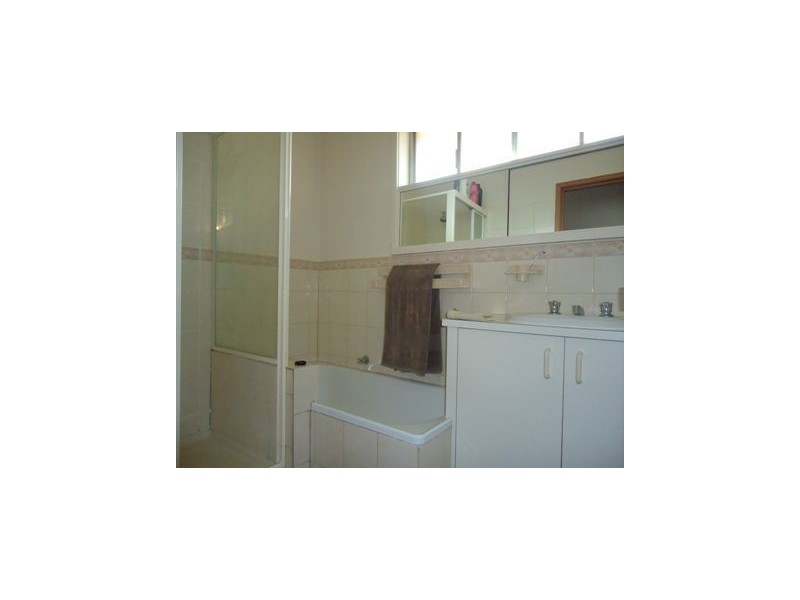 4 Lorna Court, Mooroolbark VIC 3138