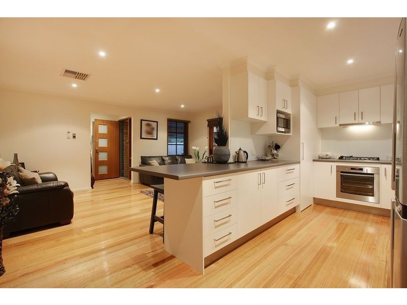 19 Allaware Avenue, Croydon VIC 3136