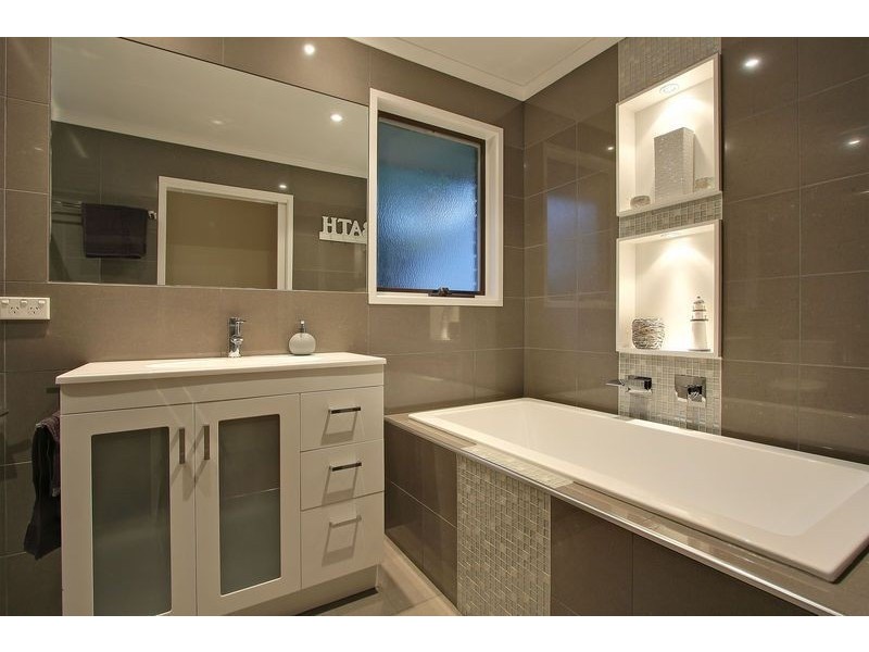 19 Allaware Avenue, Croydon VIC 3136