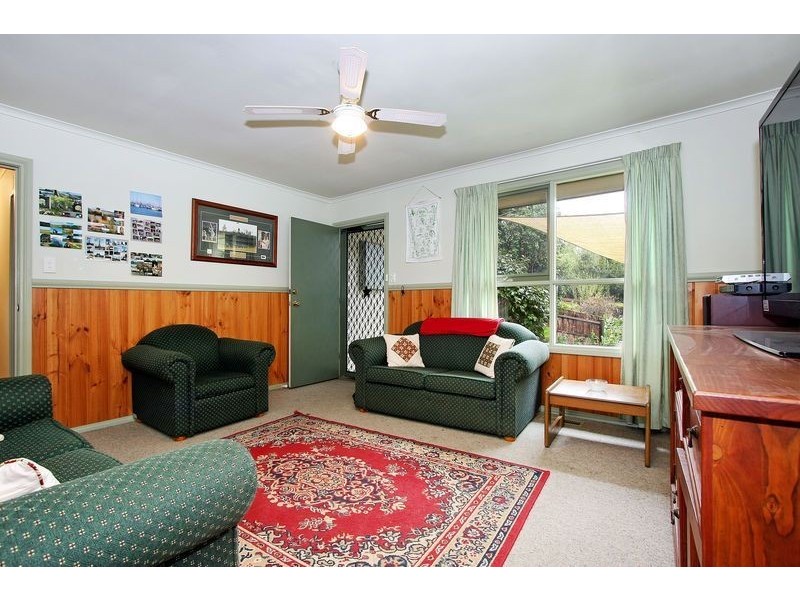 4 Milton Court, Mooroolbark VIC 3138