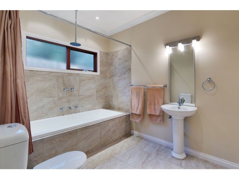 54A Canterbury Road, Montrose VIC 3765