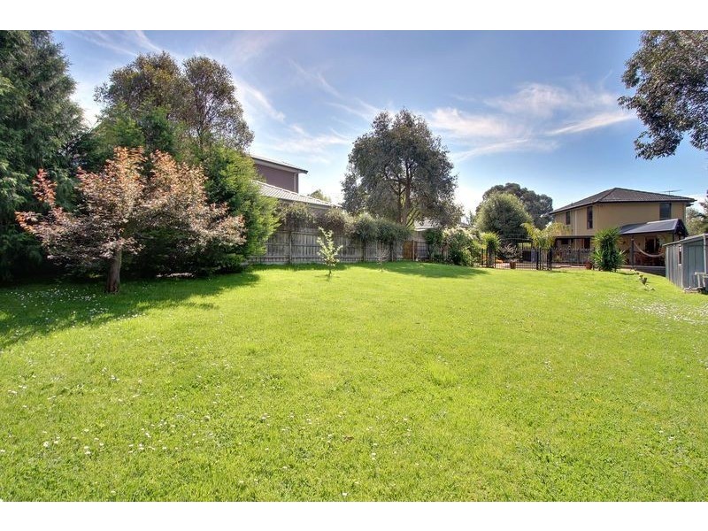 51 Bambra Street, Croydon VIC 3136