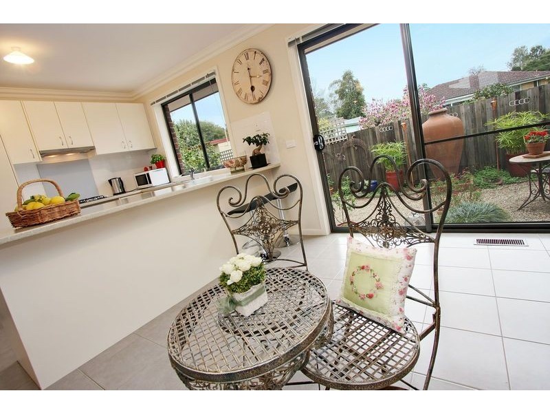 18a Diane Crescent, Mooroolbark VIC 3138