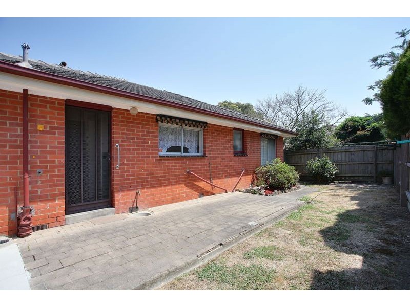 17 Yvonne Avenue, Croydon South VIC 3136