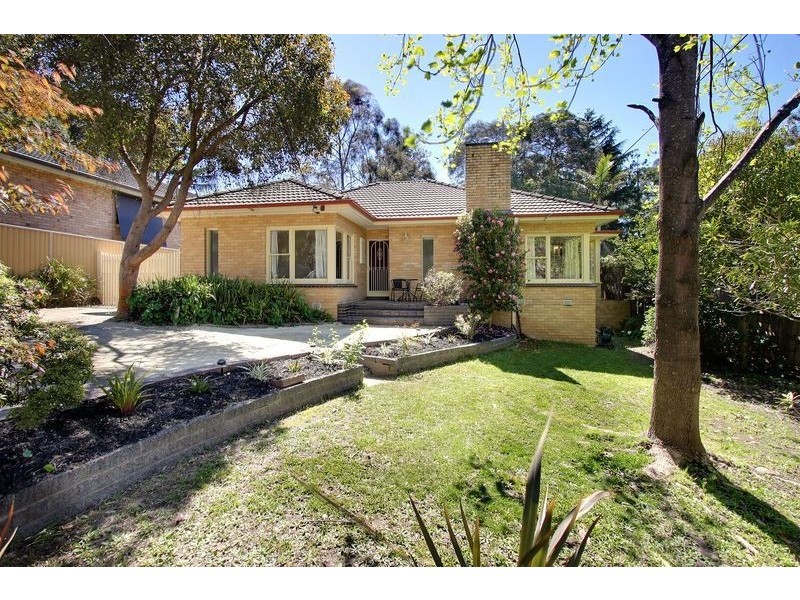 3 Douglas Parade, Croydon VIC 3136