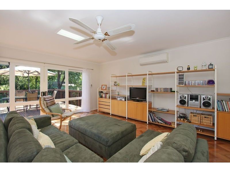 3 Douglas Parade, Croydon VIC 3136