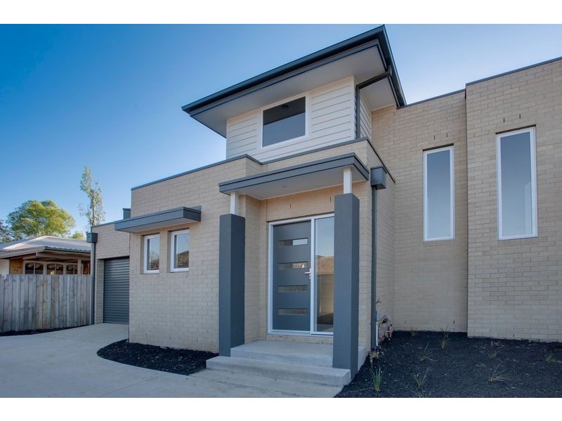 2/42 Central Avenue, Boronia VIC 3155
