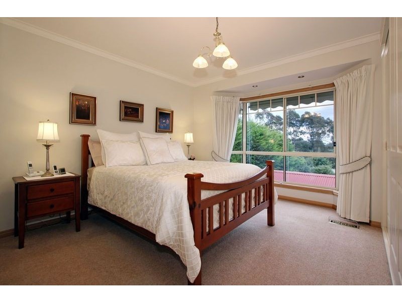 37 St Andrews Drive, Chirnside Park VIC 3116