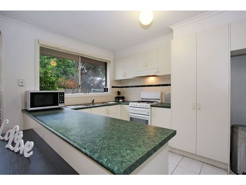 2/79 Exeter Road, Croydon North VIC 3136